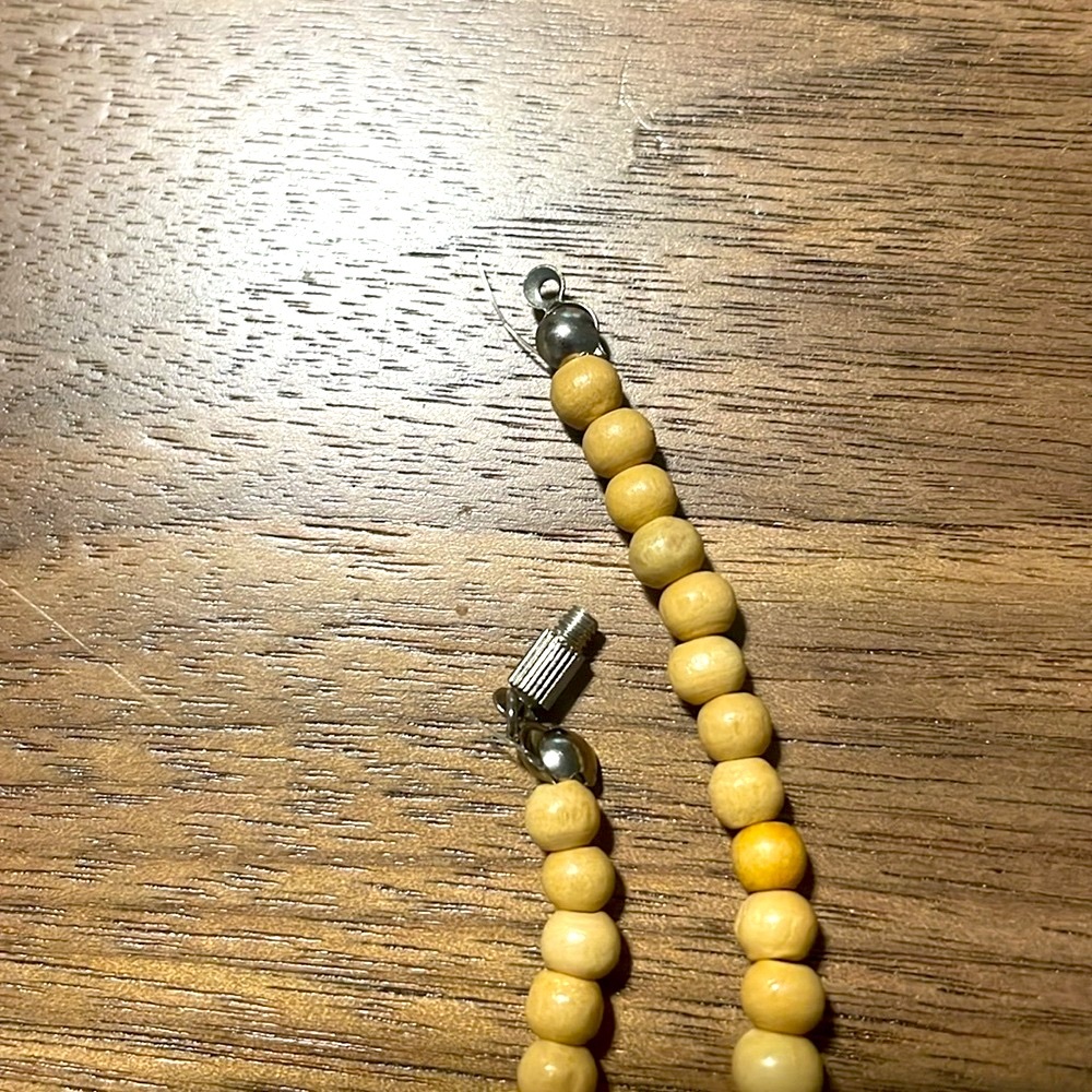 Shell necklace - Picture 3 of 3